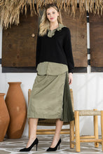 Load image into Gallery viewer, Jelani Skirt with Pleated Zipper Sides
